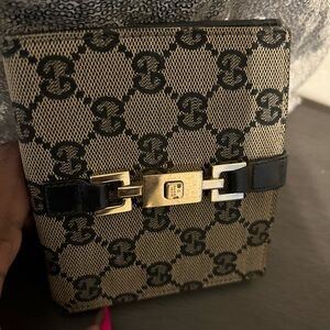 GUCCI Jackie Horse bit leather and canvas compact wallet. EUC. Normal wear.